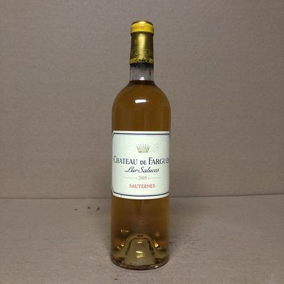 null 1 bouteille CHÂTEAU DE FARGUES 2005 (niveau léger bas, étiquette fanée)