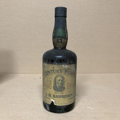 1 bouteille PORTO Century Port (1845-1945)...