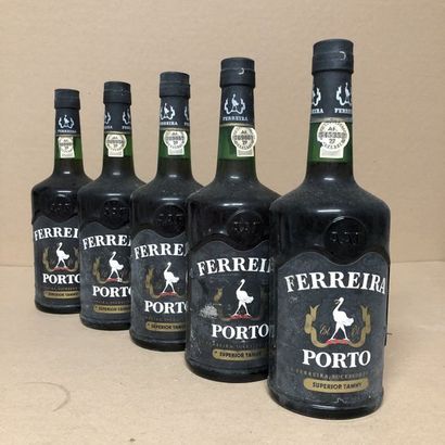 null 5 bouteilles PORTO FERREIRA "Superior Tawny" (niveaux : 2 très léger bas, 3...