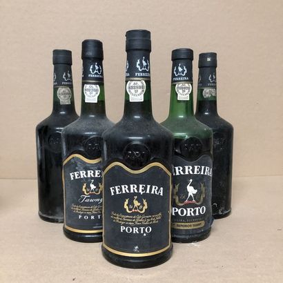 null 5 bouteilles : 2 PORTO FERREIRA "Tawny", 3 PORTO FERREIRA "Superior Tawny" (niveaux...