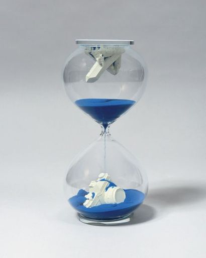 null DANIEL ARSHAM (Né en 1980) Hourglass II, 2019 Sculpture en verre, résine et...
