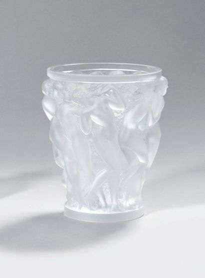 null MAISON LALIQUE D’APRÈS UN MODÈLE DE RENÉ LALIQUE (1886-1945) « Bacchantes »,...