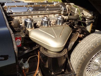 1965 JAGUAR Type E Série 1 4,2L Cabriolet Numéro de série 1E10436 


Rarissime hard-top...