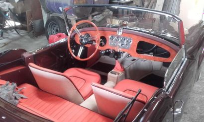 1960 DAIMLER SP 250 Cabriolet Numéro de série 00266


Plus de 70 000 € de factures


Restauration...