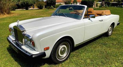 1973 ROLLS-ROYCE Corniche Numéro de série DRB16300


Nombreux travaux récents


Carte...