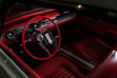 1965 FORD Mustang 289 Hard-Top Coupé Numéro de série 5F07A372885


Livrée neuve en...