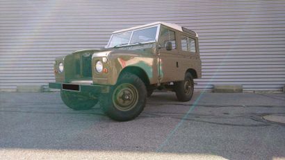 1971 LAND ROVER Série 2A Numéro de série 31808678H


Bon état de présentation et...