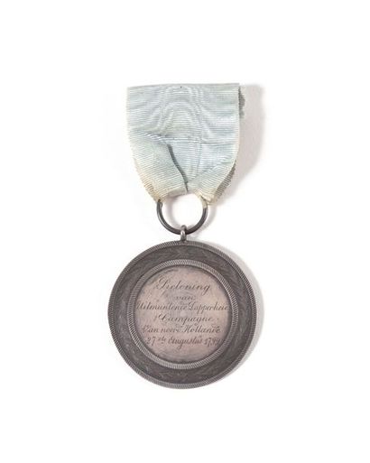 null Médaille d’honneur et de bravoure instituée en 1809. Médaille ronde au sergent...
