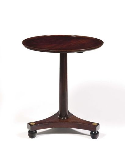 Small pedestal table with a circular mahogany...