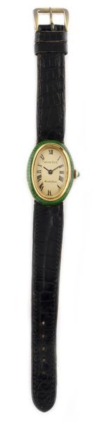 null BUECHE-GIROD pour JEAN ETE vers 1970 Montre de dame en or jaune 18k et émail...