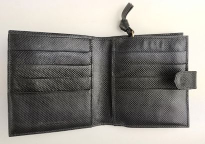 null BOTTEGA VENETA Black leather wallet imitating lizard. Brand new 12 x 11 cm