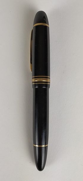 null MONTBLANC Meisterstück 149 fountain pen, black resin and gold-plated attributes....