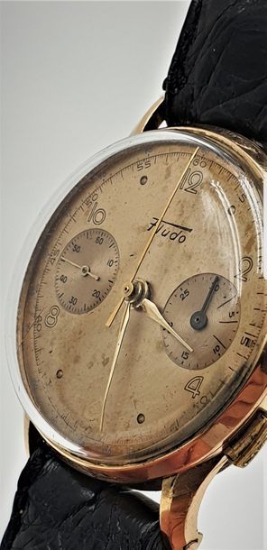 null FLUDO, Chronomètre Suisse, circa 1950. Montre chronomètre en or jaune 18k, boitier...
