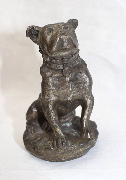 null Antoine BOFILL ( 1894-1939)

Bouledogue assis

Mascotte signée Bofill. Bronze...