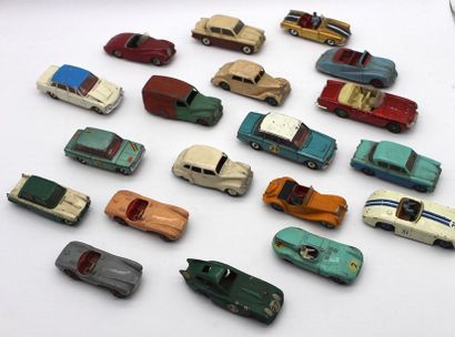 null Dinky Toys - Véhicules marques Anglaises

Miniatures à l'échelle 1/43 ème. Vendues...