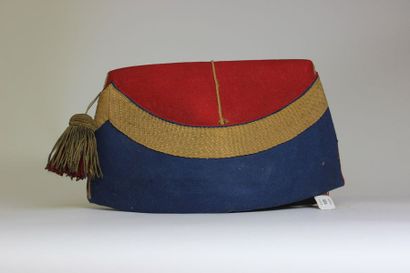 null Bonnet de police de Cent Gardes modèle 1857 en drap bleu ciel, à flamme écarlate....