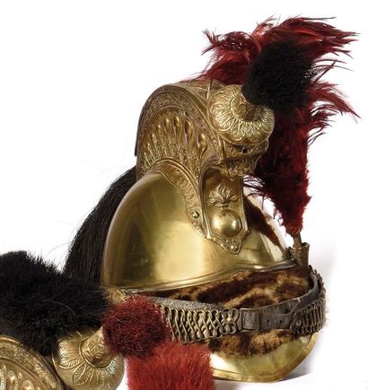 null Casque de dragons modèle 1845. Bombe poinçonnée du 3e dragons et datée 45, cimier,...