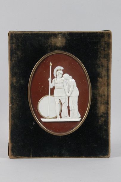 null WEDGWOOD, début XIXe siècle LE DÉPART DU GUERRIER Bas-relief en porcelaine phosphatique...