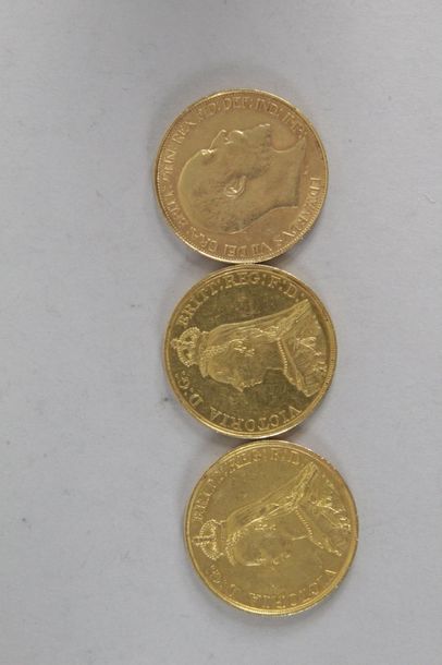 null Trois pièces en or de 5 Lires Britanniques 1902 et deux de 1887 poids: 39,7...