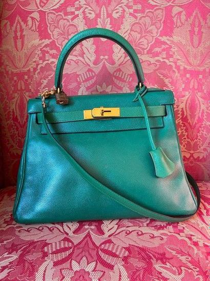 null HERMES PARIS_ 1989 Sac modèle Kelly 28cm en cuir togo vert, à une anse et la...