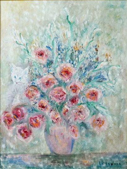 null André LALAUME-DUPRÉ – né en 1915 VASE DE FLEURS ET PETIT CHAT Huile sur toile...