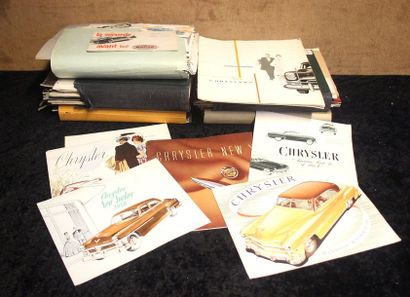 null Documentation Chrysler Fort lot de catalogues, dépliants et feuillets sur la...