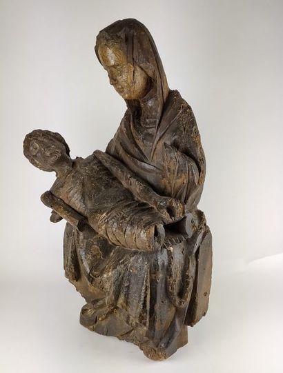 null VIERGE DE PITIE en bois sculpté et polychromé, dos creusé. Marie est assise,...