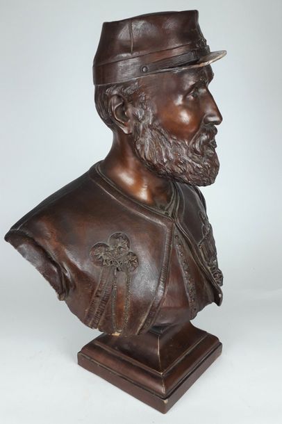 null A.BEINSE (XIXe) Portrait en buste de Pierre-Antoine SEGAUX Terre cuite sur piedouche...