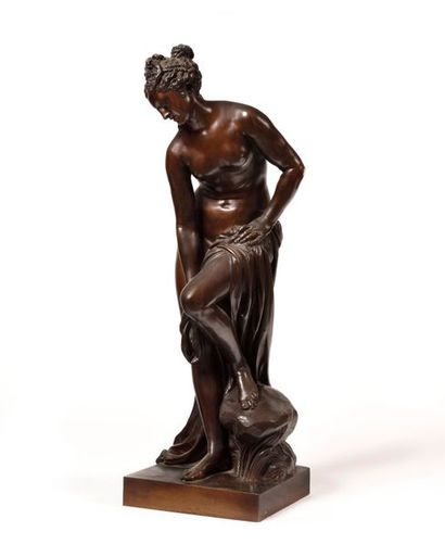null Christophe-Gabriel ALLEGRAIN (1710 - 1795) D'après Vénus sortant du bain Bronze...