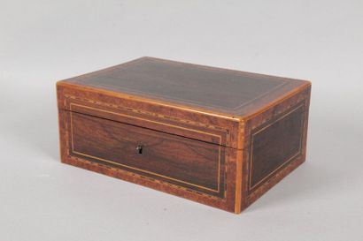 null WORKING BOX in mahogany, burl walnut, stained wood and light wood. Epoqie XIX...