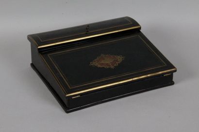 null TRAVEL WRITER in blackened wood and brass mesh. Napoleon III period. H: 10 x...