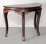 null CHINA early 20th century ROUND TABLE known as the "mandarin's table" made up...
