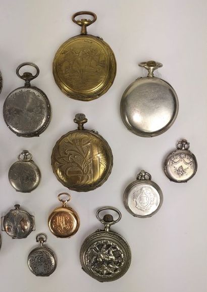 null Collection de MONTRES A GOUSSET XIXe en argent, cuivre et or et un porte-pièces...