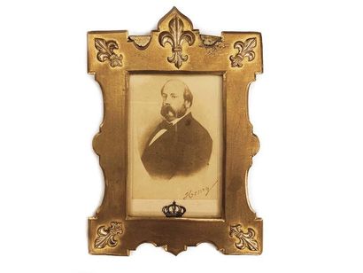 null Photographie Le Comte Chambord Portrait signé format carte de visite, par Omer...