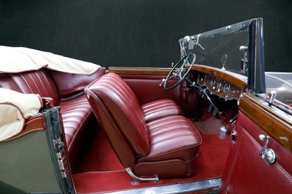 1931 PACKARD 840 Custom Eight Convertible Body: Dietrich Individual Convertible

Victoria...