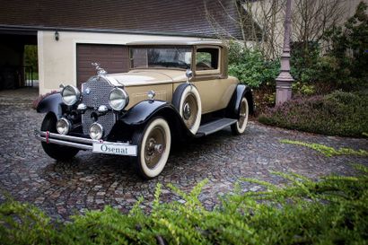 1930 PACKARD 733 Standard Eight Coupé Carrosserie : Coupe

Numéro de série : 281068

846...