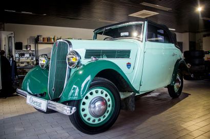 c1935 ROSENGART LR4N2 Cabriolet Numéro de série 105967 
Seulement deux propriétaires...