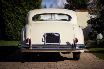 1954 JAGUAR Mark VII M Serial number D48808

Very nice presentation

M version developing...