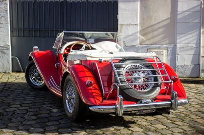 1954 MG TF Numéro de série HDC461439

Vendue avec side-screen, capote et couvre tonneau

...