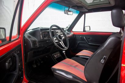 1983 VOLKSWAGEN Golf GTI 1800 Numéro de série WVWZZZ17ZDW139355

Véritable petite...