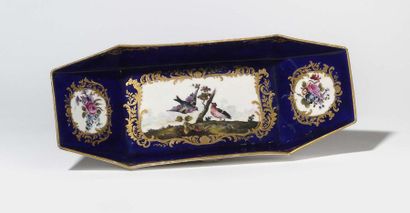 null Sèvres (kind of) Ravier in the shape of a boat in soft porcelain with polychrome...