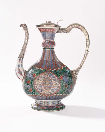 null China Large baluster-shaped porcelain ewer for the Ottoman market with polychrome...