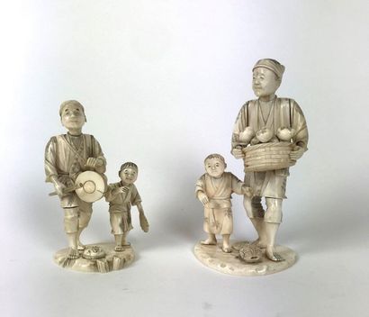 null JAPAN Two groups of characters "Fruit merchants" and "Actors" Kyoto School,...