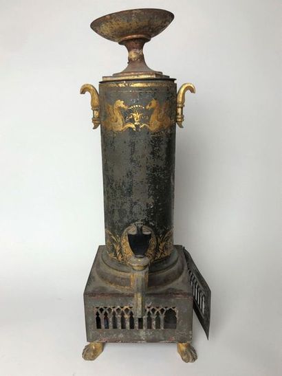 null WATER FOUNTAIN in sheet metal resting on four claw feet decorated with antique...