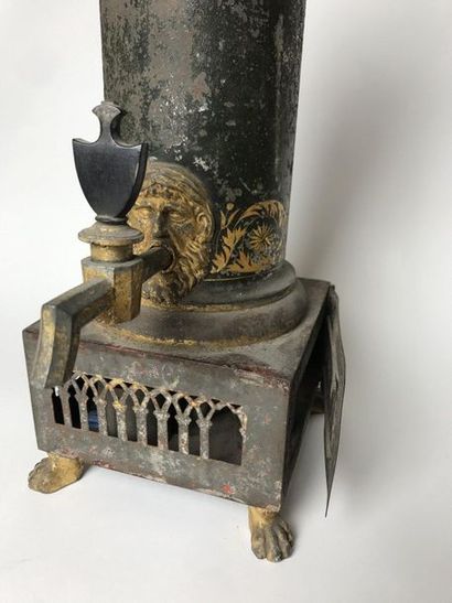 null WATER FOUNTAIN in sheet metal resting on four claw feet decorated with antique...