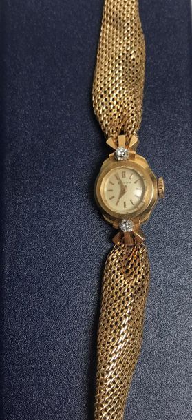 null ZENITH Ladies bracelet watch in yellow gold. The straps are decorated with small...