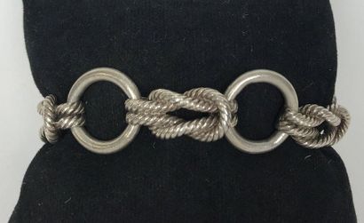 null HERMES (attribué à) Bracelet en argent modèle anneau de cordage. Non signé....
