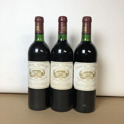 null 3 bottles CHÂTEAU MARGAUX 1981 1er GCC Margaux (very light low levels, faded...