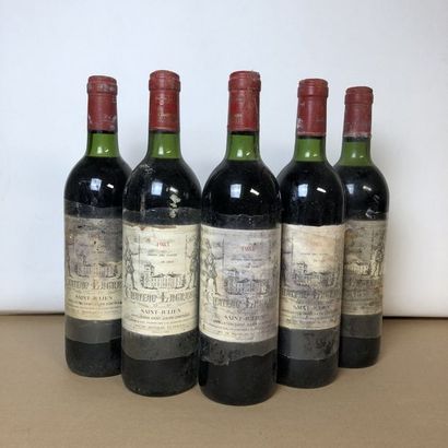 null 5 bouteilles CHÂTEAU LAGRANGE 1983 3e GC Saint-Julien (niveaux : 4 léger bas,...
