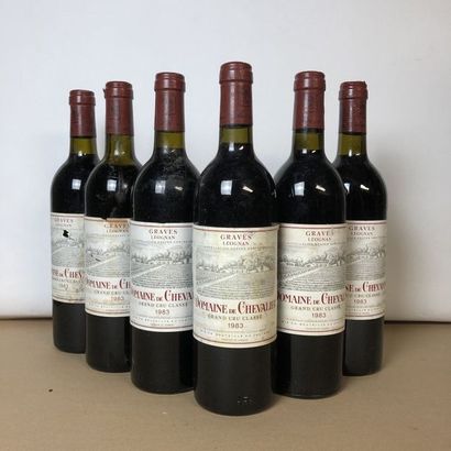 null 6 bouteilles DOMAINE DE CHEVALIER 1983 CC Grave (Pessac-Leognan) (niveaux :...